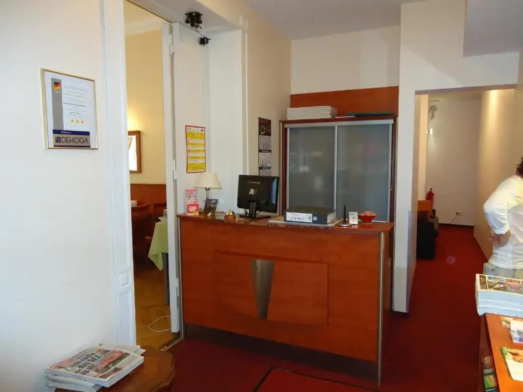 City Hotel am Kurfürstendamm - photo 13