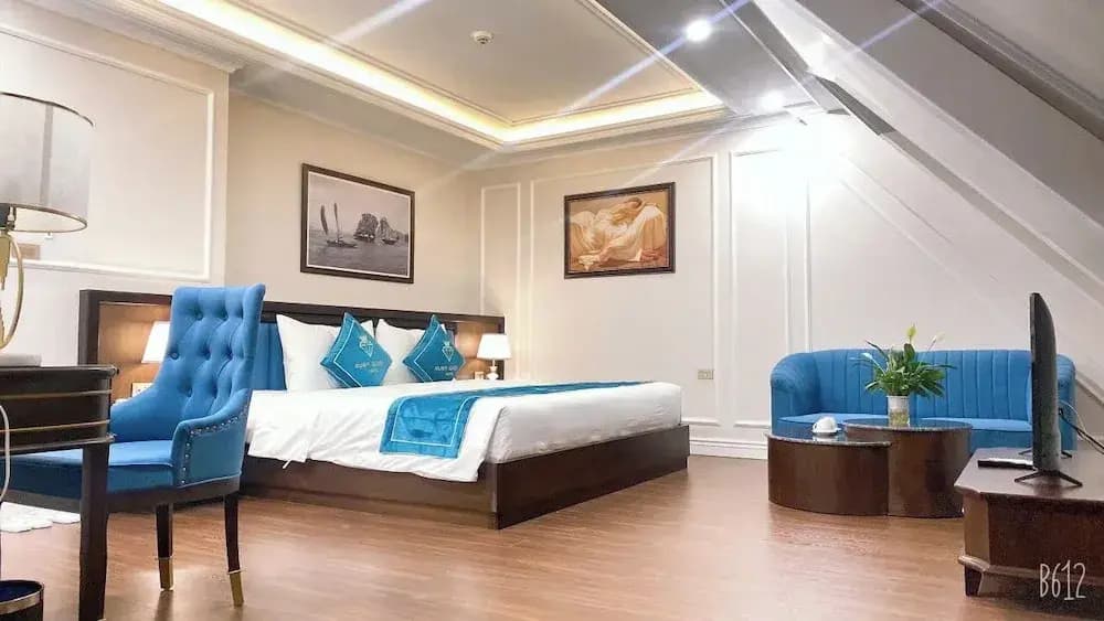 Ruby Queen Hotel - photo 14