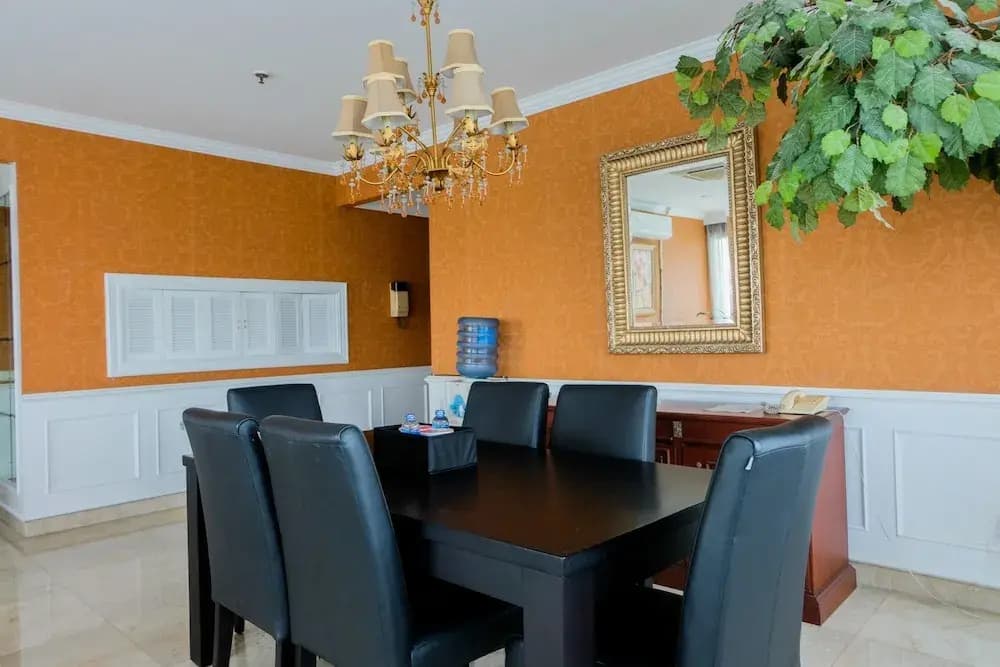 Spacious 2BR Park Royale Apartment - photo 20