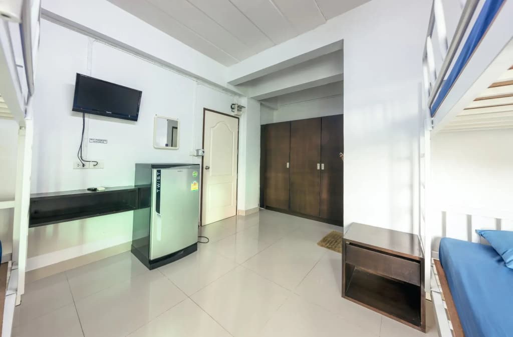 Goldengate Guesthouse - Hostel - photo 5