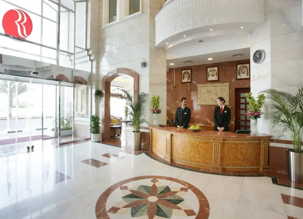 Land Mark Suites Hotel - photo 2