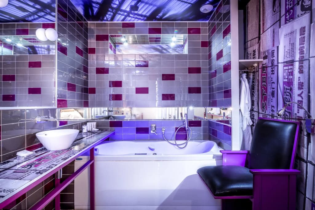 Apostrophe Hotel - photo 10