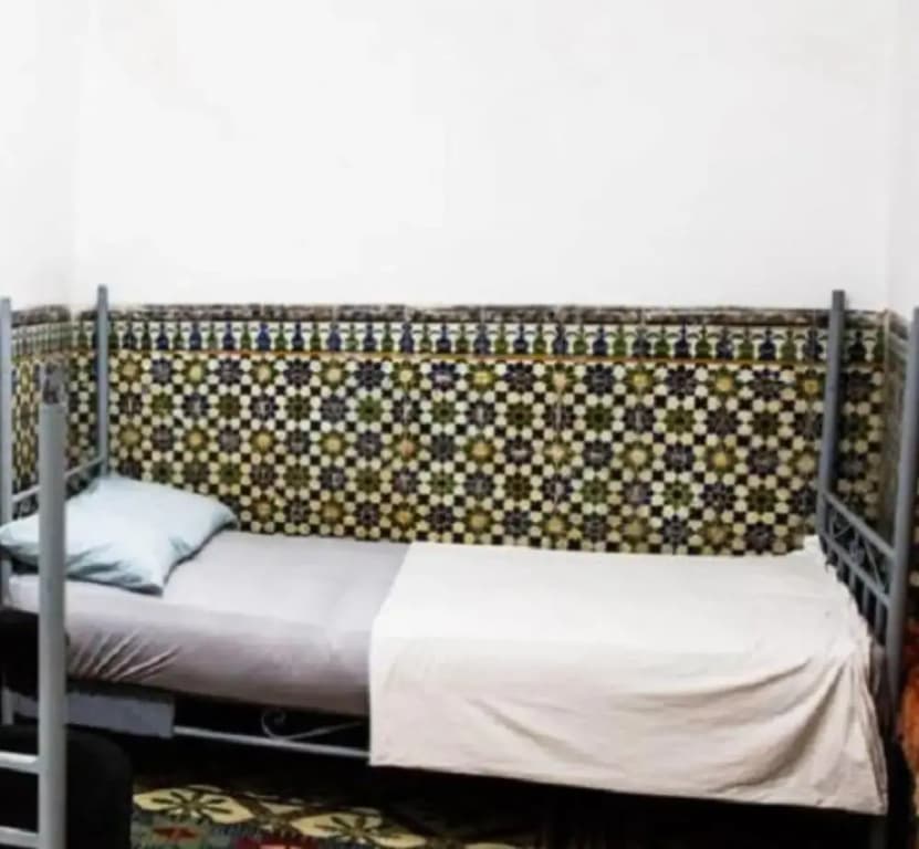 Taziri Hostel - photo 2