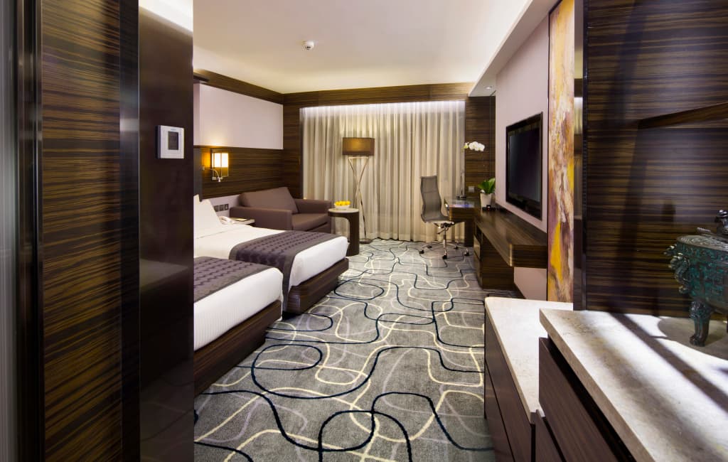New World Millennium Hong Kong Hotel - photo 4