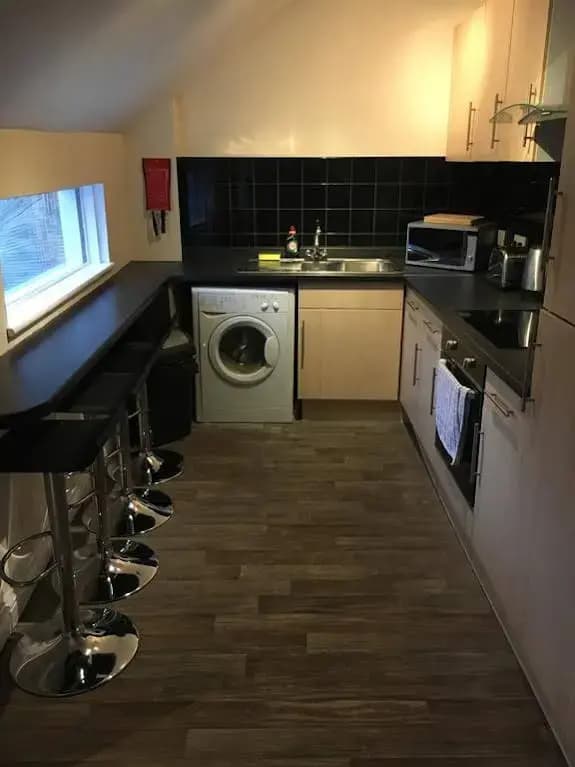 E2 Apartments - photo 16