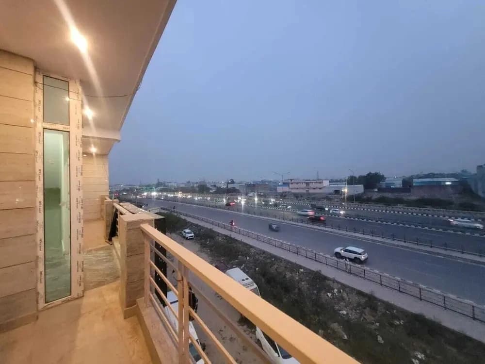 Hotel UER Expressway - photo 10