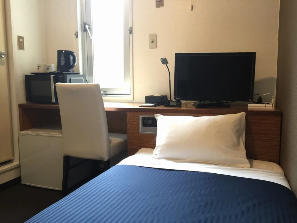Hotel Livemax BUDGET Omori Ekimae - photo 5