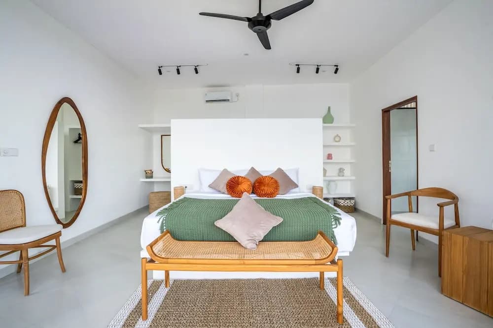 Villa Ozkar - Elegant 3 Bedroom Villa with Pool & Sunset Terrace - photo 3