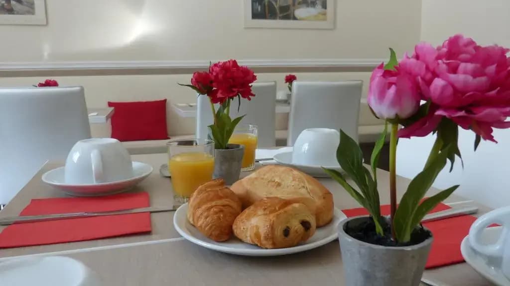 Hôtel Helvétique - photo 12