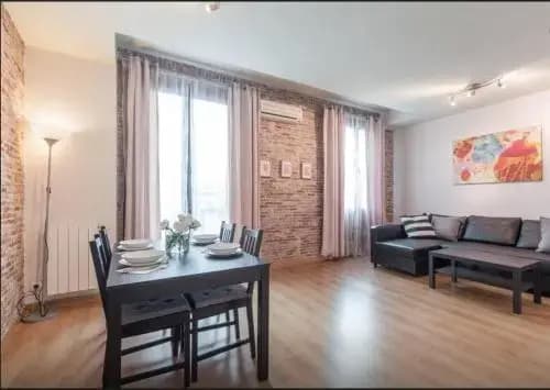 Central Apartment - photo 2