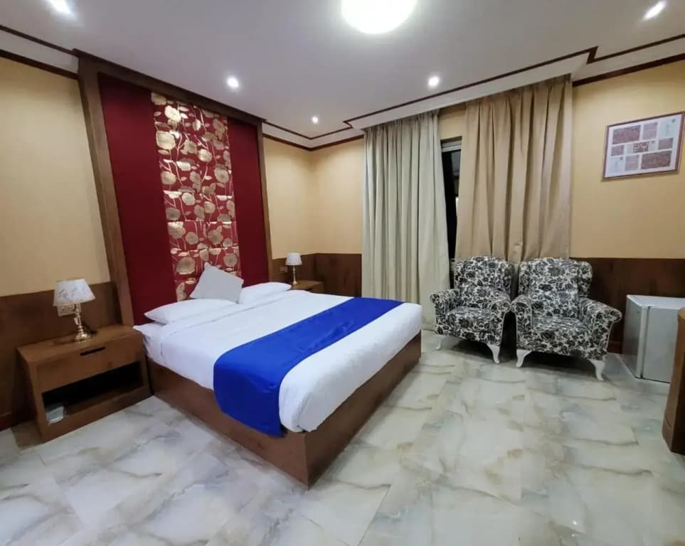 Camphor Hotel - photo 6