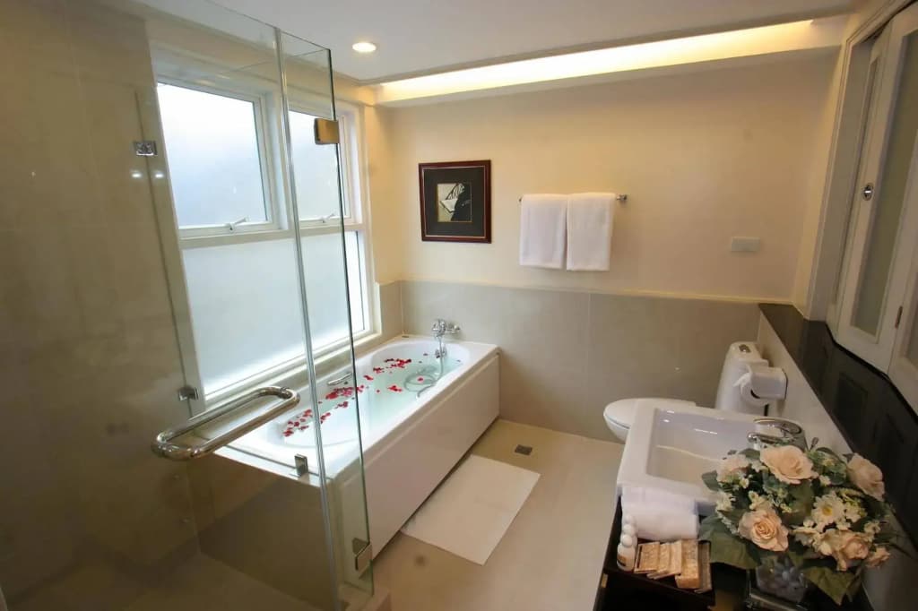 Hope Land Hotel Sukhumvit 24 - photo 10