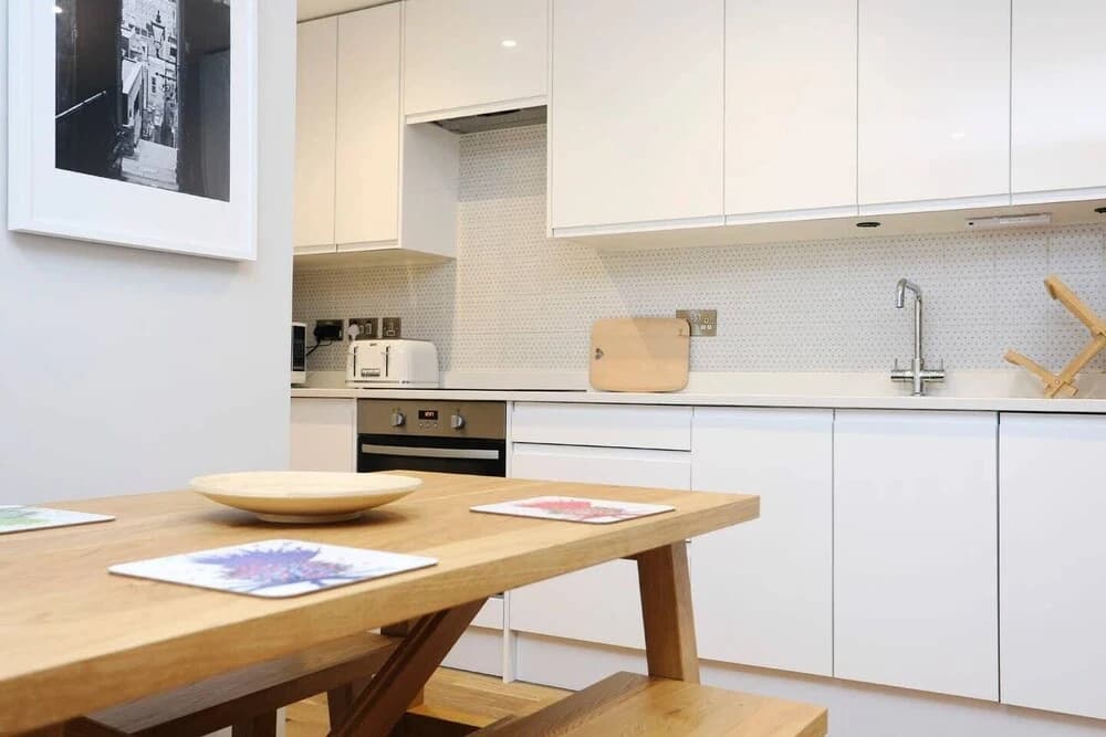 JOIVY Vibrant City Centre 2-bed Apt. - photo 14