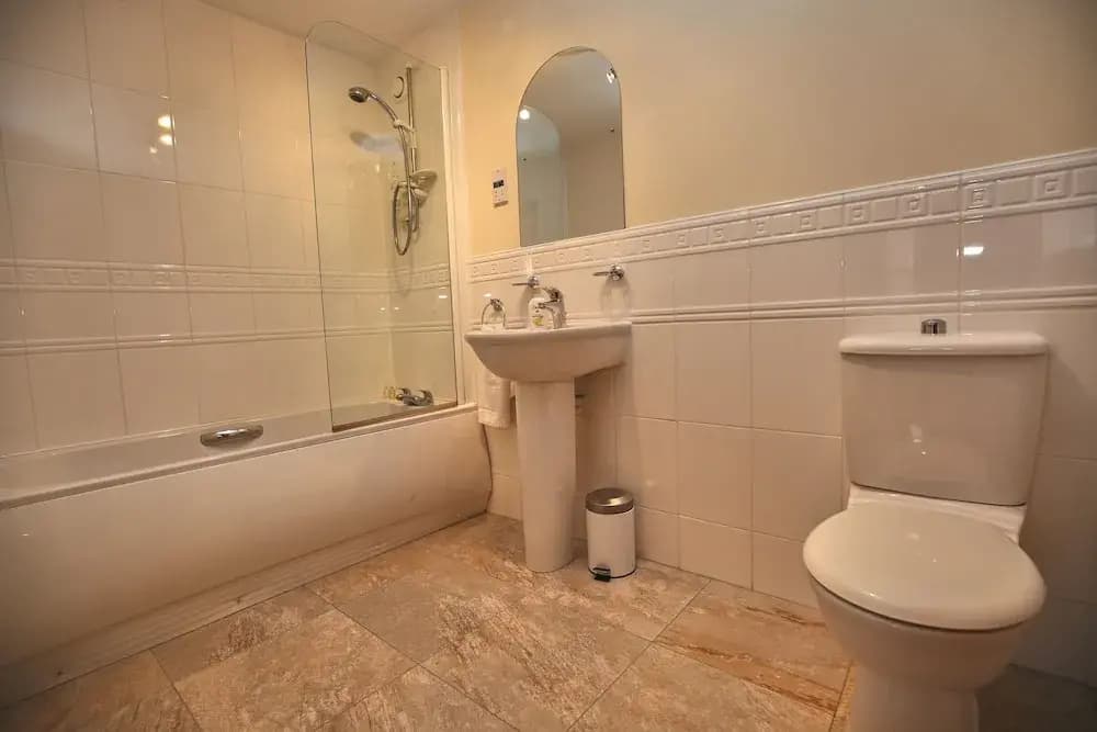 Edinburgh Pearl Apartments - Dalry Gait - photo 6