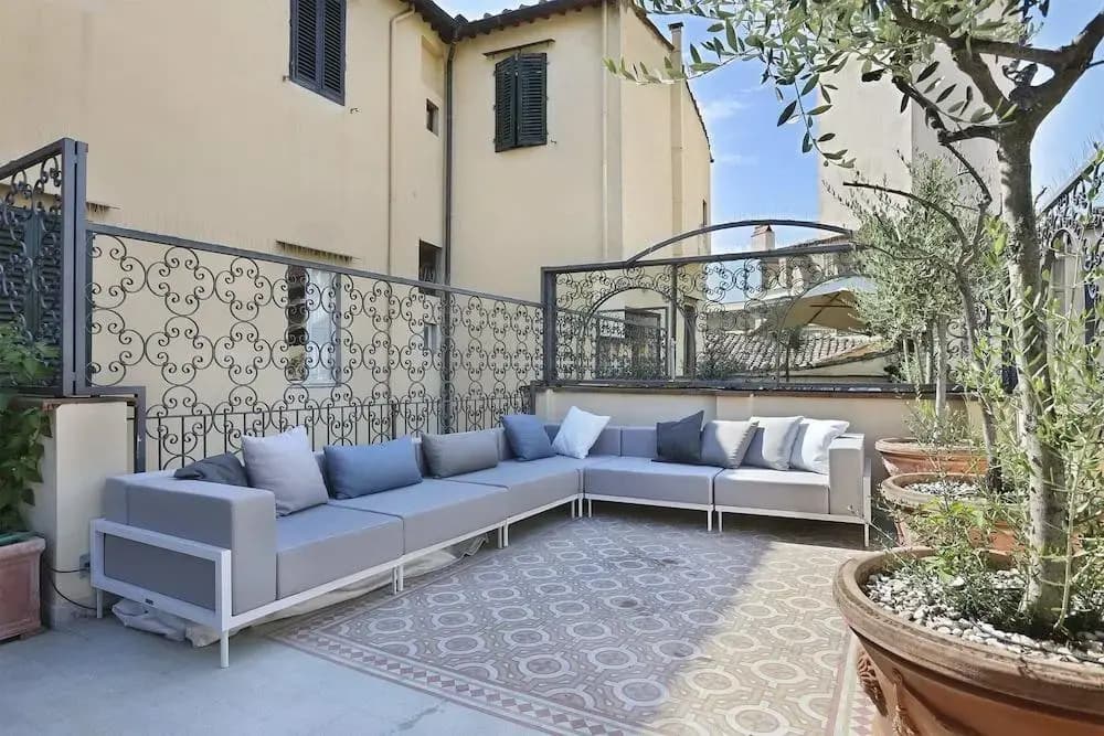 Luxury Apartment in Central Florence - photo 13