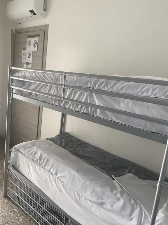 MR Hostel - photo 3