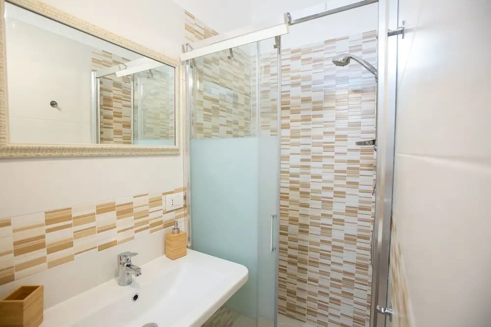 Home Hotel - Cesarotti 2 - photo 8