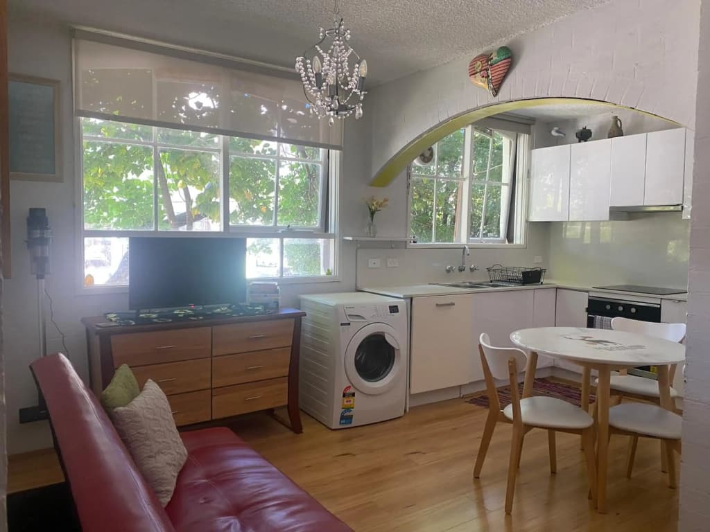 Santa Monica Apartment - photo 1