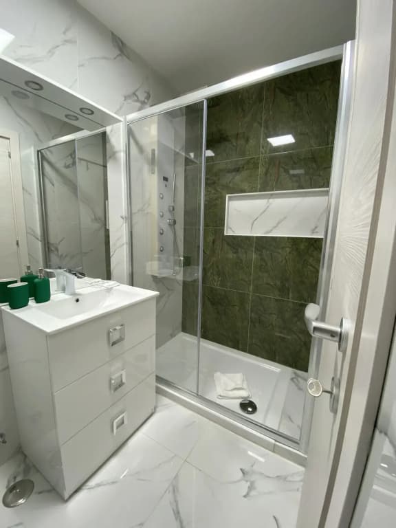 The Place in Rome - photo 36