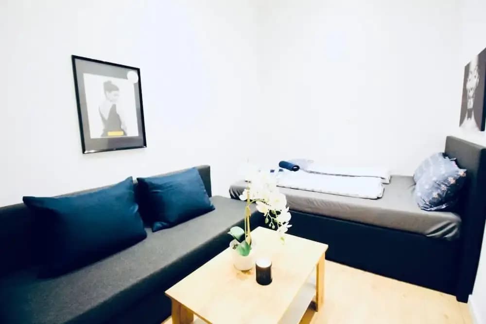 Cozy 5BR Apt 10min Walk to Augarten - photo 2