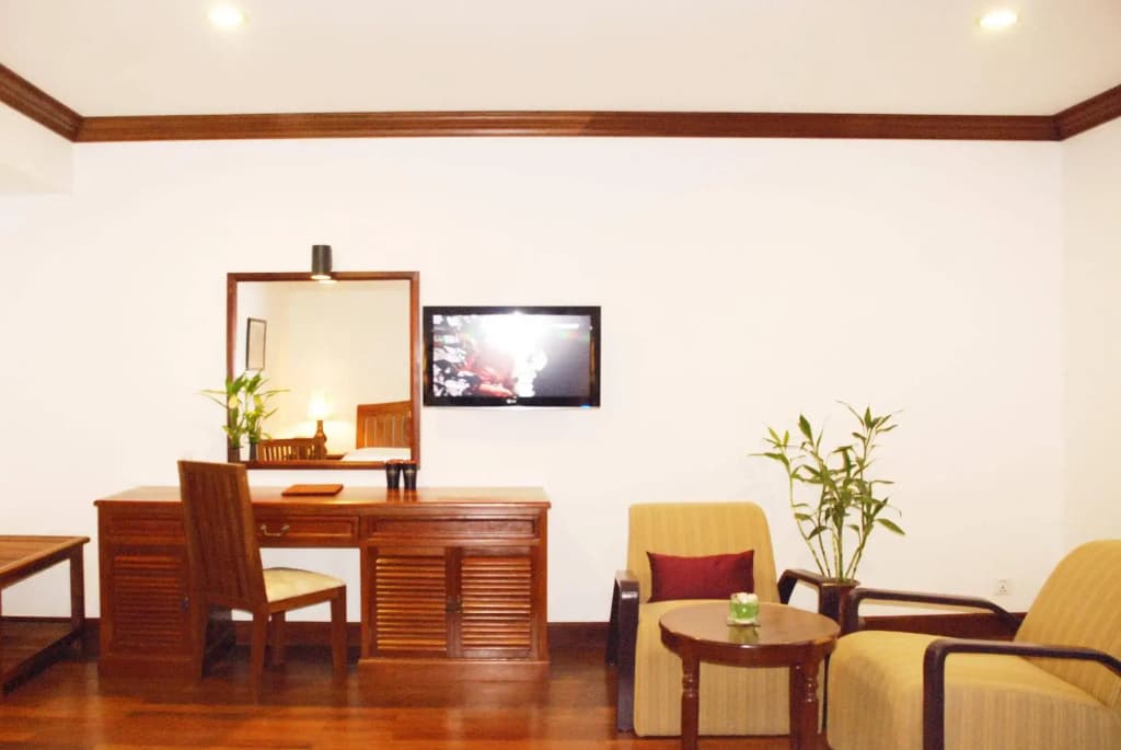 Royal Crown Hotel & Spa - photo 4
