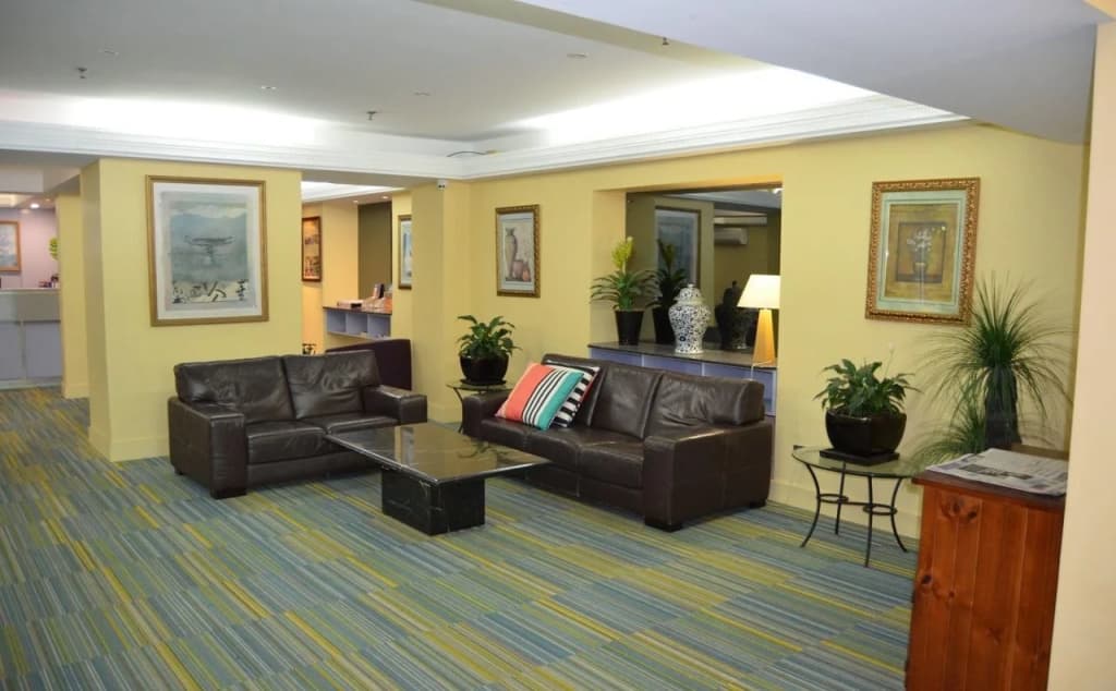 Devere Hotel - photo 2