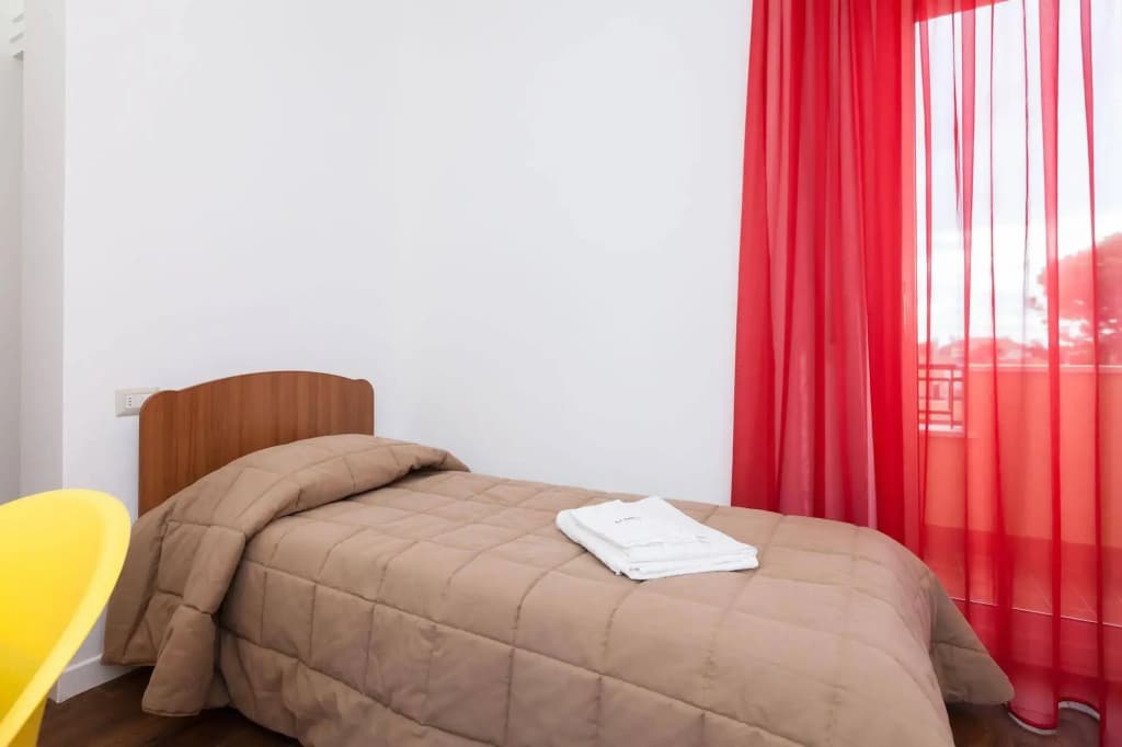 Almes Apartments - photo 4