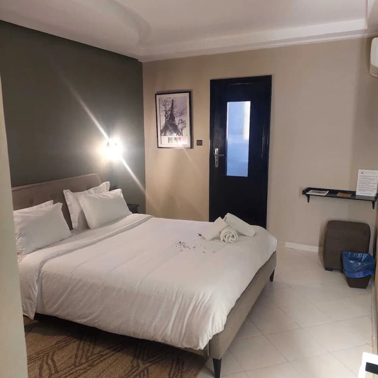 Lyron Hostel - photo 9