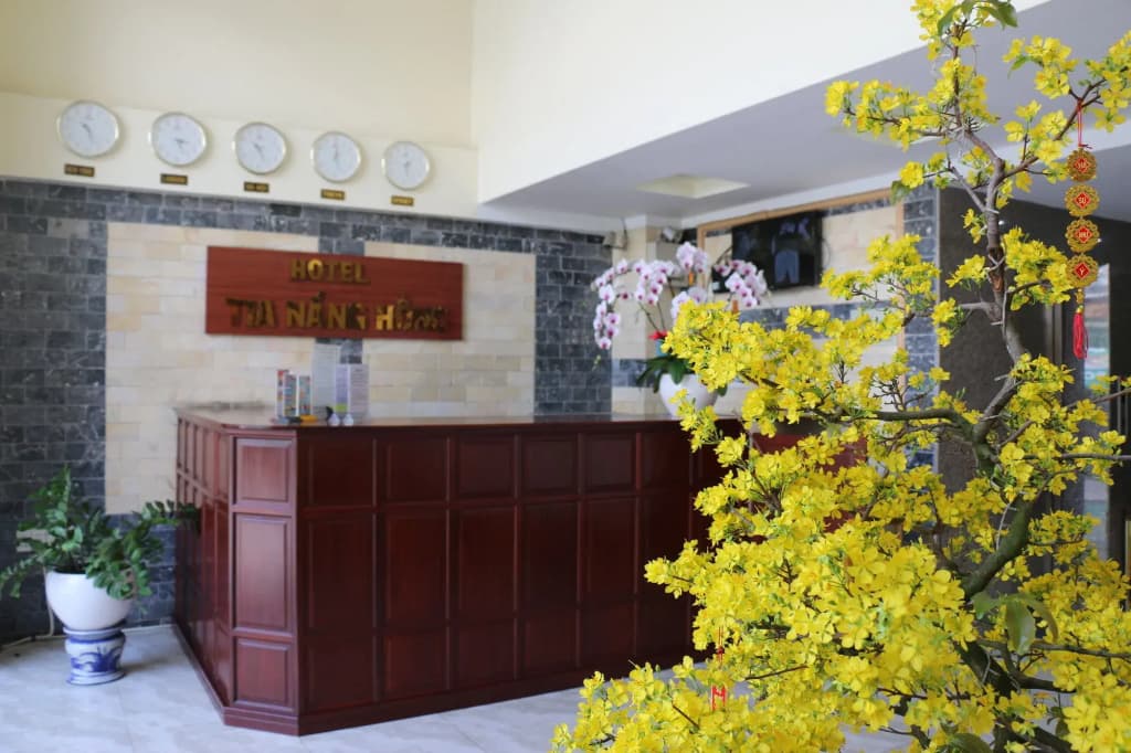 Pink Sunbeam Hotel - photo 2