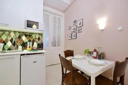 Green Door Family Apartment - photo 18