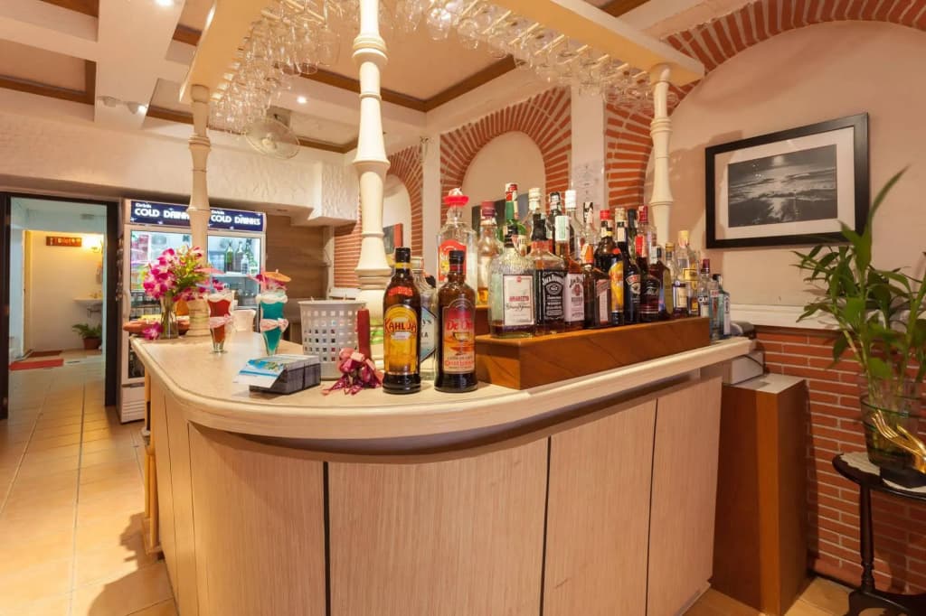 Karon Sunshine Guesthouse & Bar - photo 10