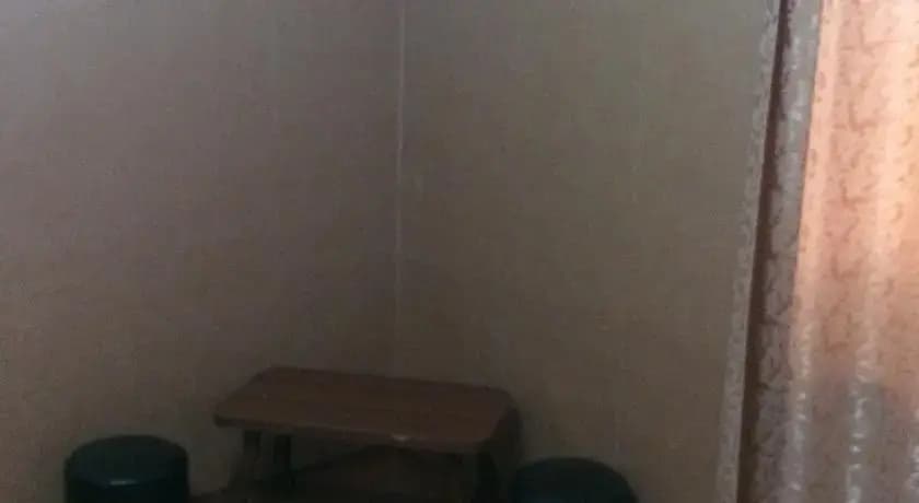 Merlin Guesthouse - photo 9