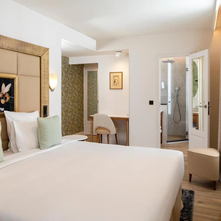 Hotel Des Champs Elysees - photo 33