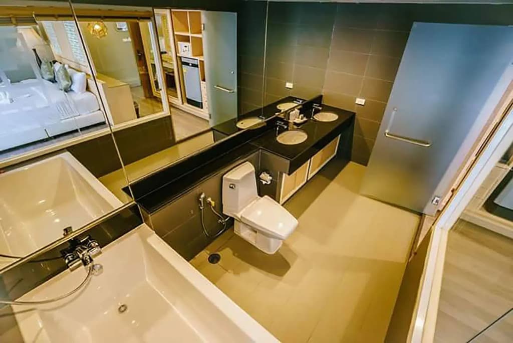 Moon Dragon Hotel - photo 11
