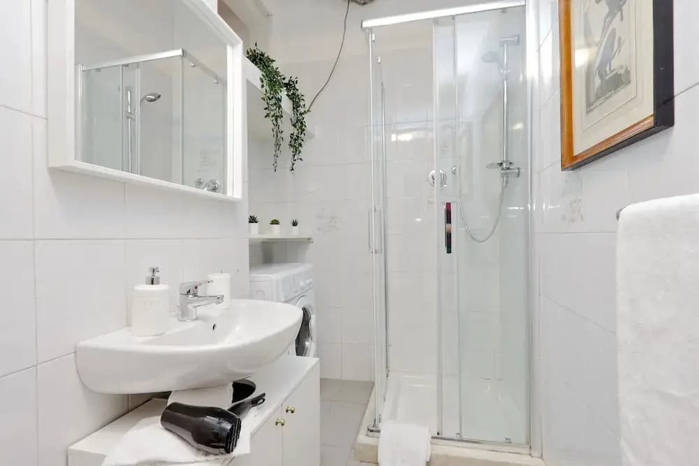 Urbana Apartment - photo 9