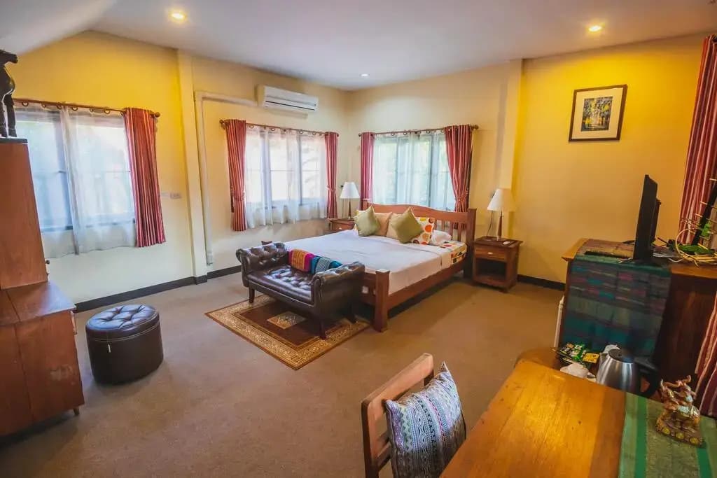 Joy's House - photo 5