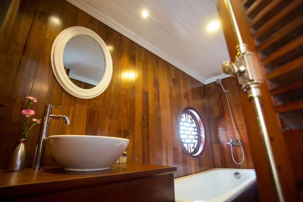 Bhaya Halong Cruises - photo 10