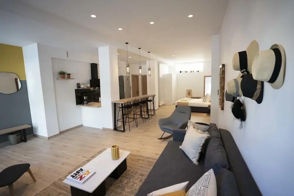 Modern 2bed 2bath Loft in Acropolis area - photo 9