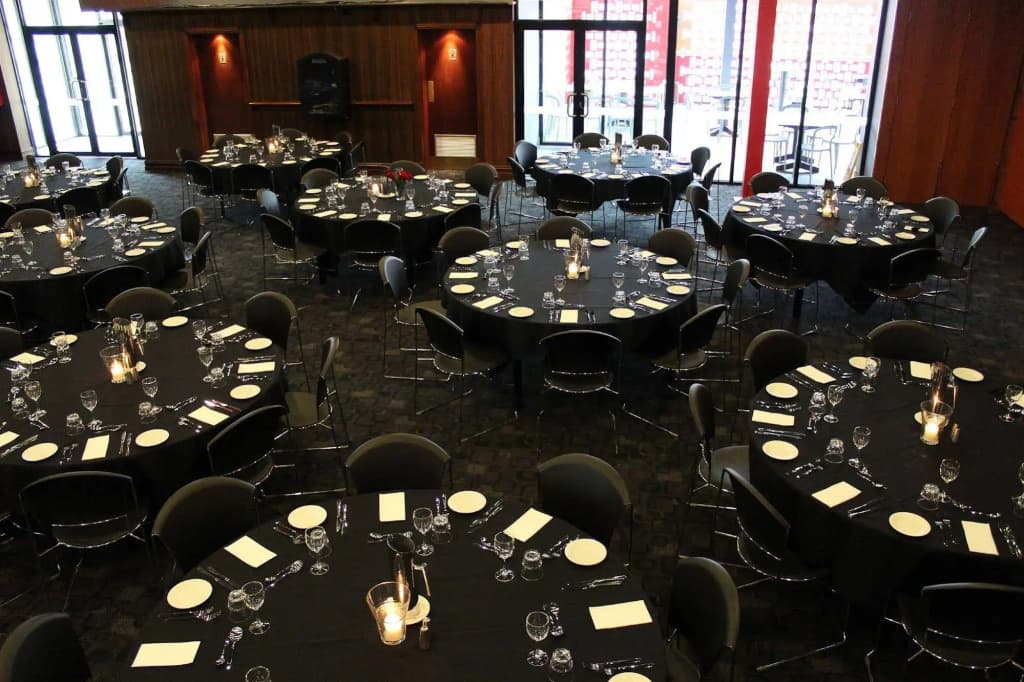 Nightcap at Matthew Flinders Hotel - photo 21