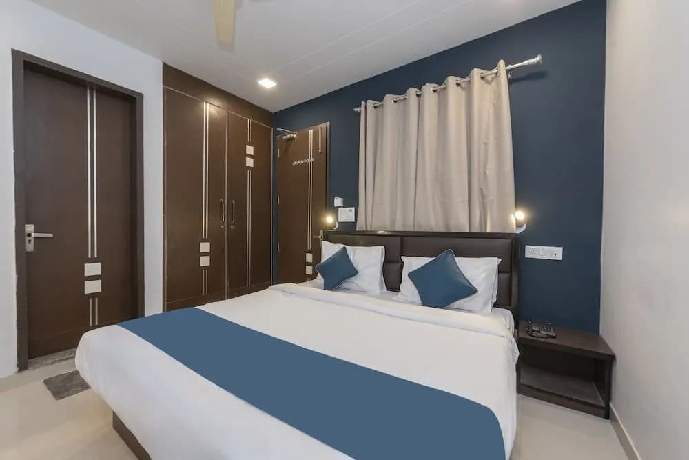 Silver Key Pooth Kalan by OYO Rooms - photo 14