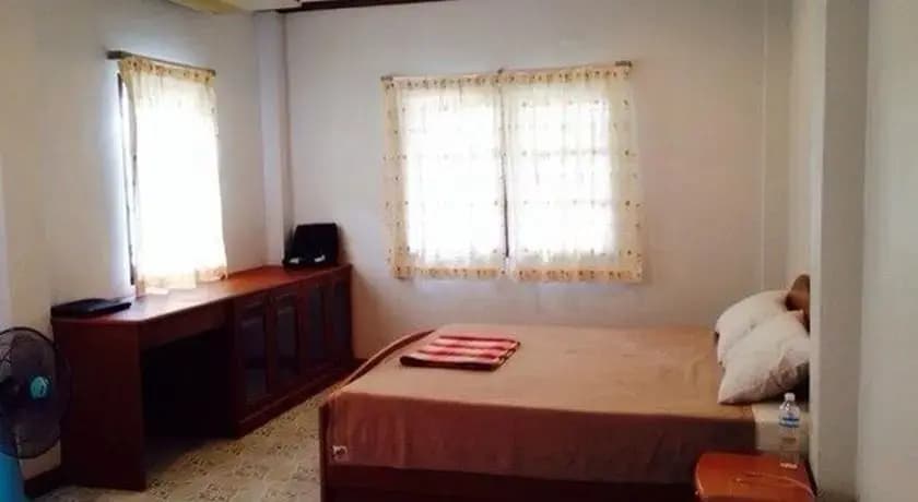 House near Beach - photo 1