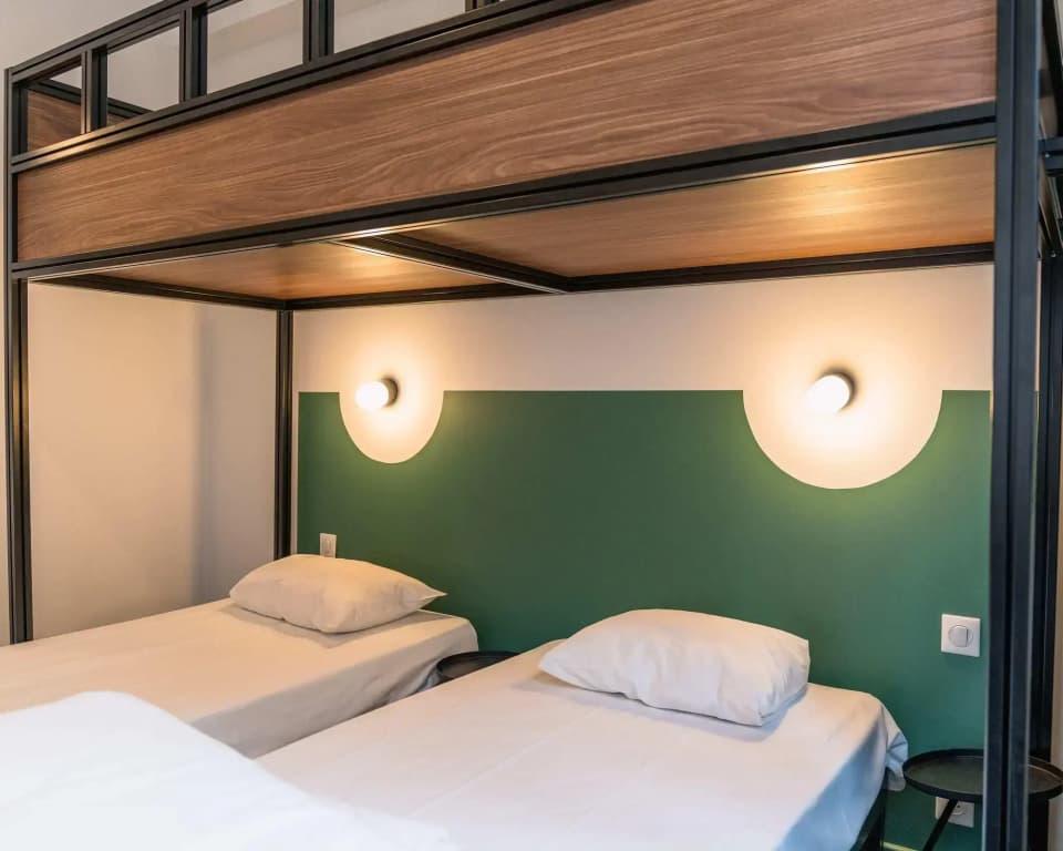 Beau M Paris Hostel - photo 2