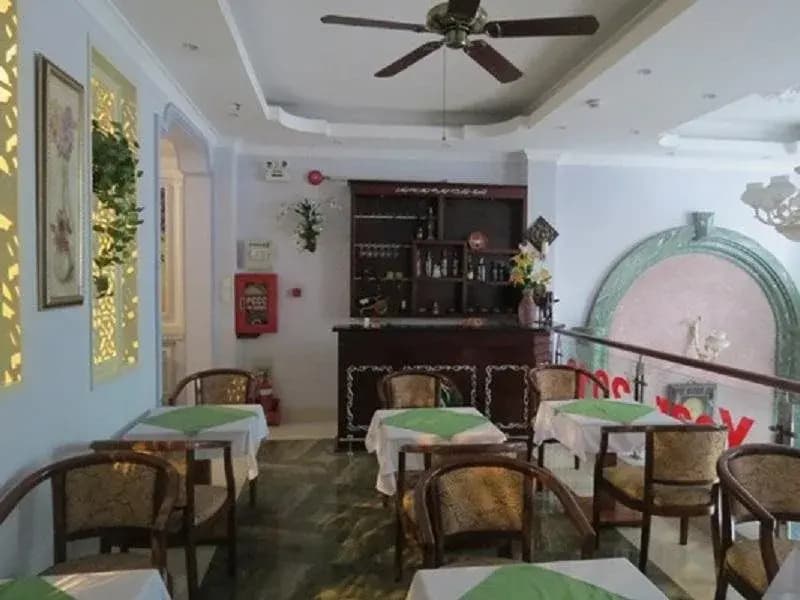 Khanh Thuy Hotel - photo 10
