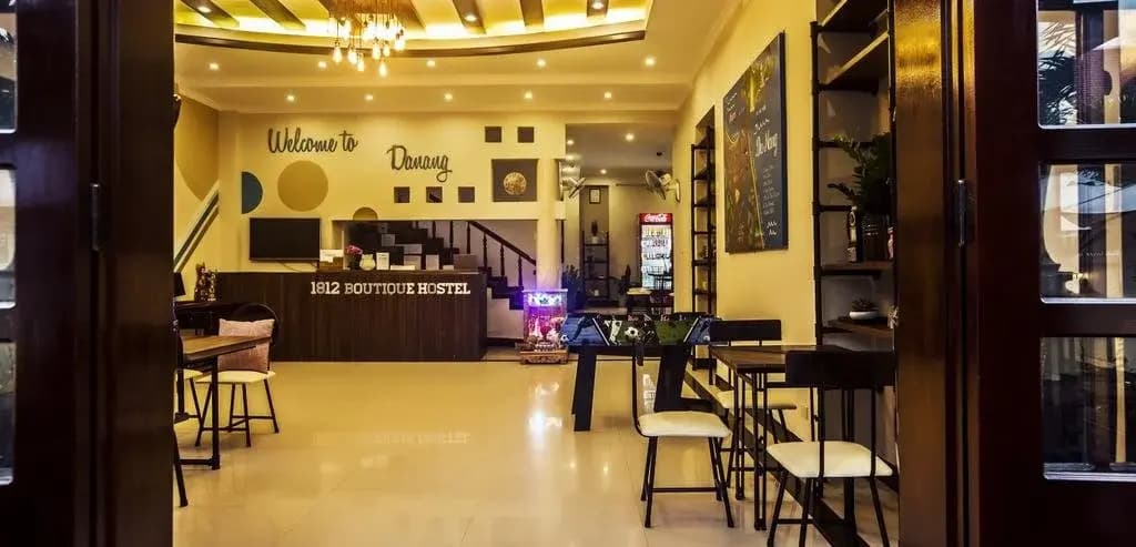 1812 Boutique Hostel - photo 17
