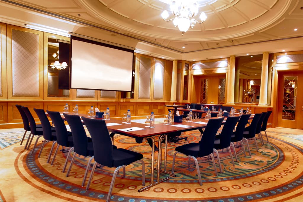 Al Ain Rotana Hotel - photo 22
