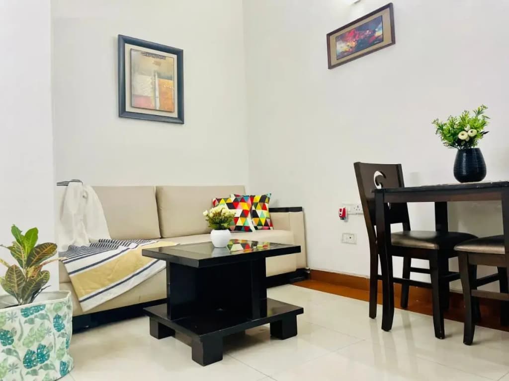Bluo Studio Defence Colony Mkt - Kitchen, Balcony - photo 5