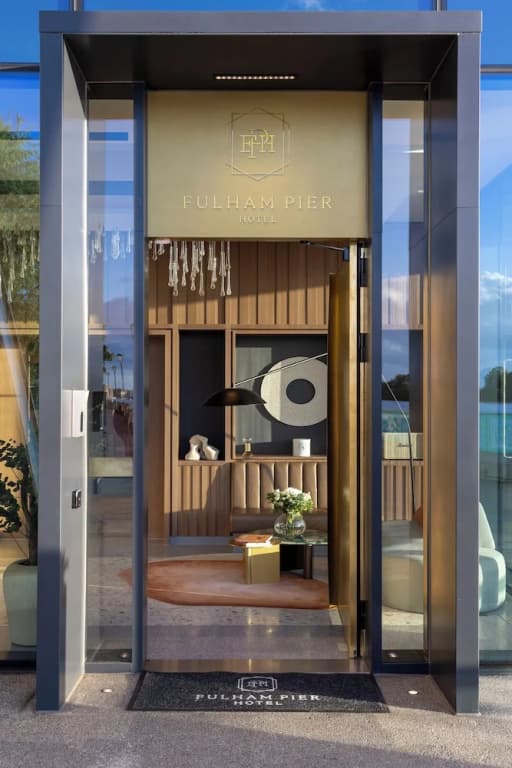 Fulham Pier Hotel - photo 1
