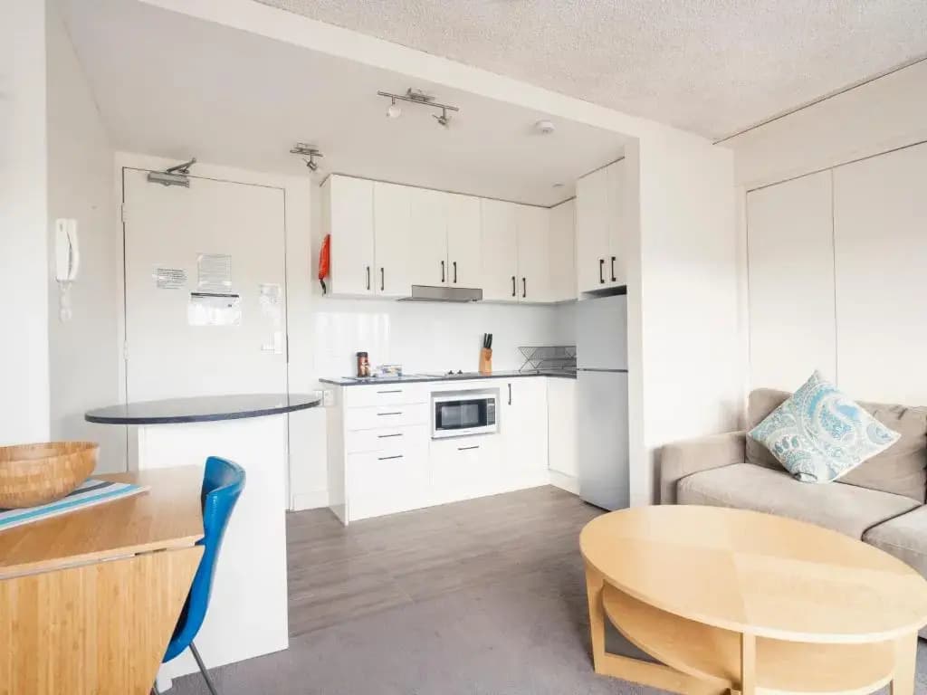 1BR Studio near the Beach with Rooftop Pool - photo 9