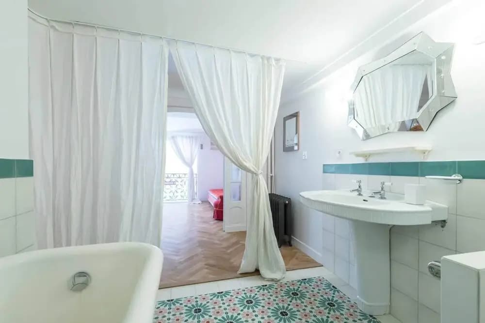 Stylish Apartement In Historical Residence - photo 10