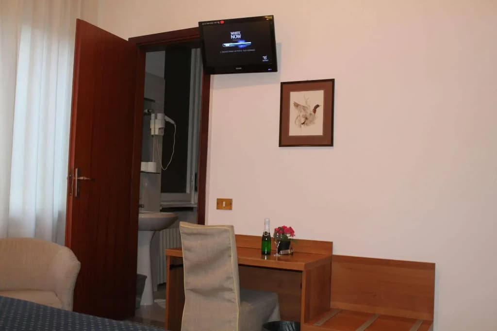 Hotel Catalani & Madrid - photo 3